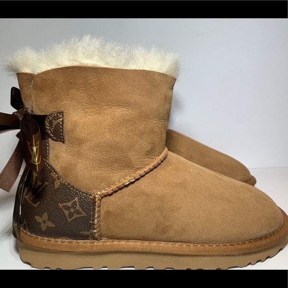 UGG X Louis Vuitton Boots - Picture 3 of 6